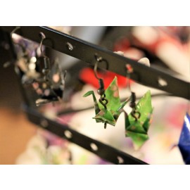 Ohrringe "ORIZURU" Grün mit Kirschblüte - Origami Kranich